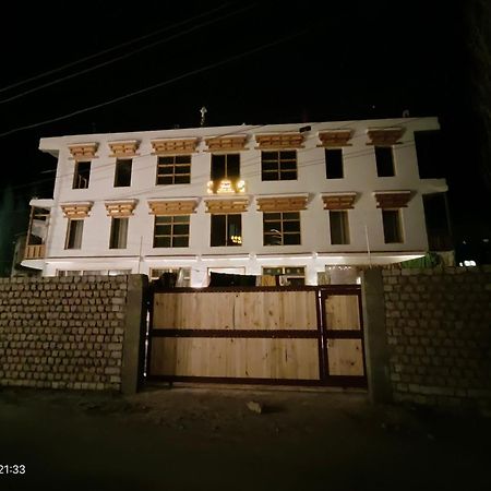 Honey Bee Otel Leh Dış mekan fotoğraf