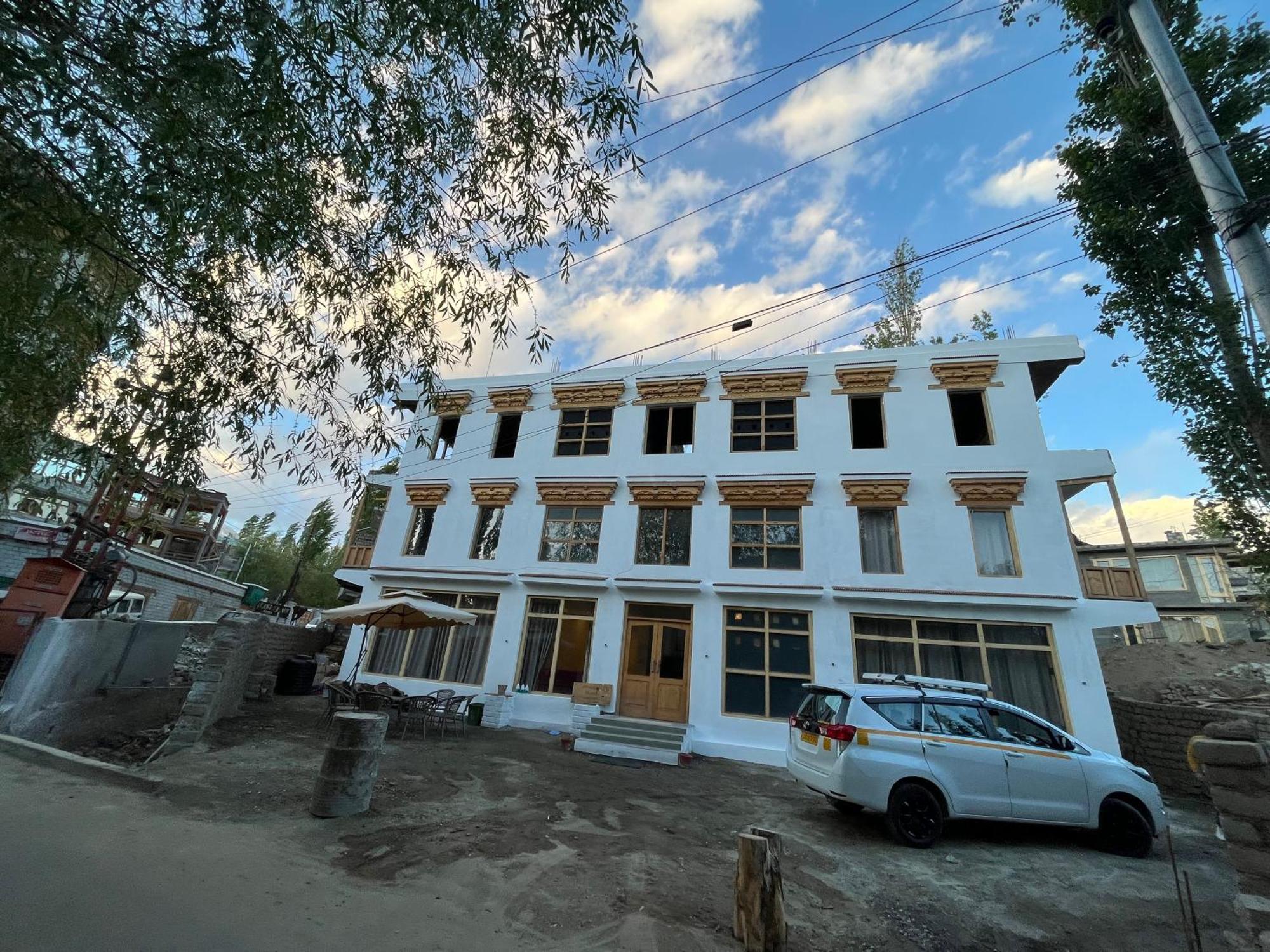 Honey Bee Otel Leh Dış mekan fotoğraf