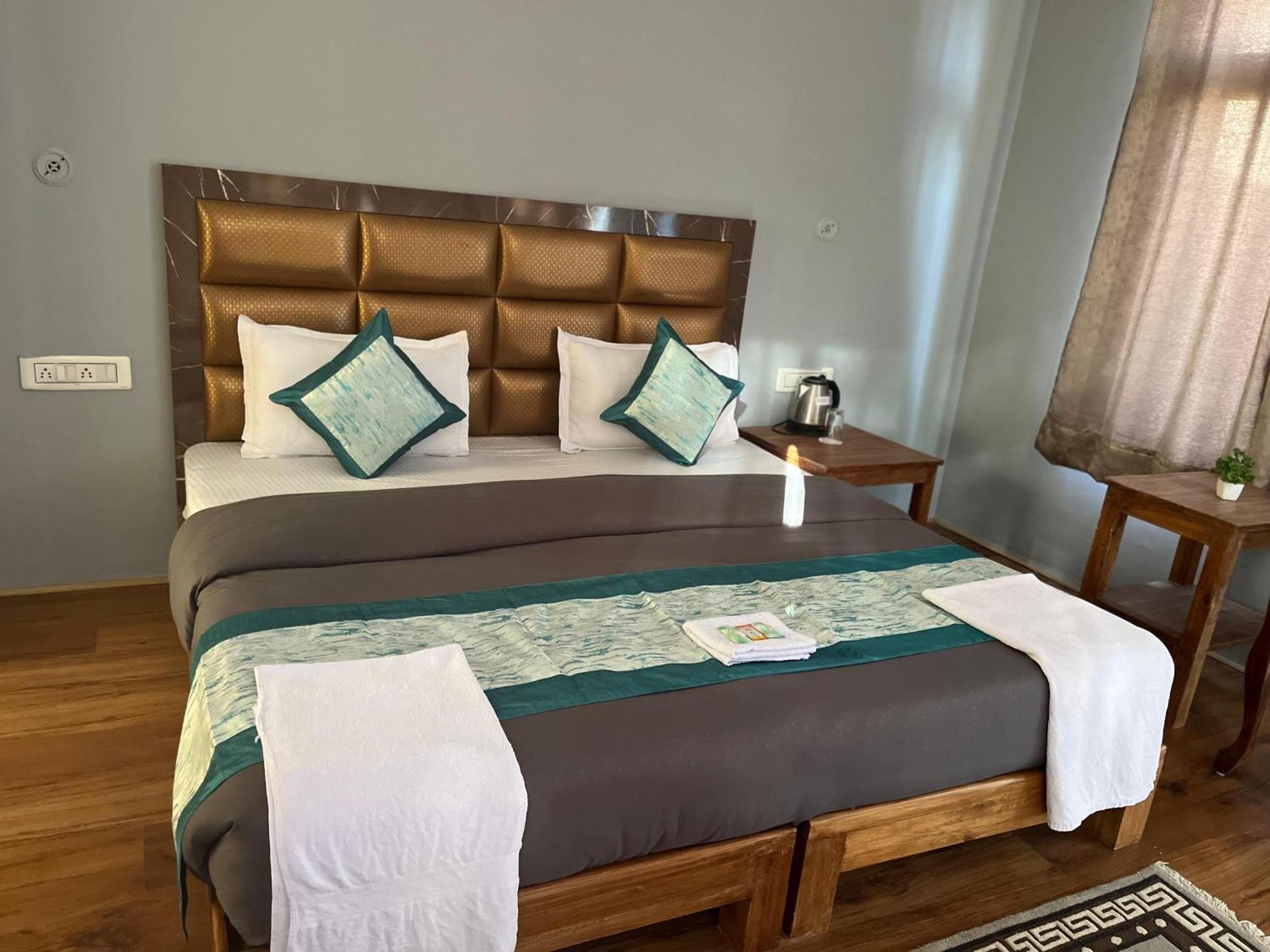 Honey Bee Otel Leh Dış mekan fotoğraf