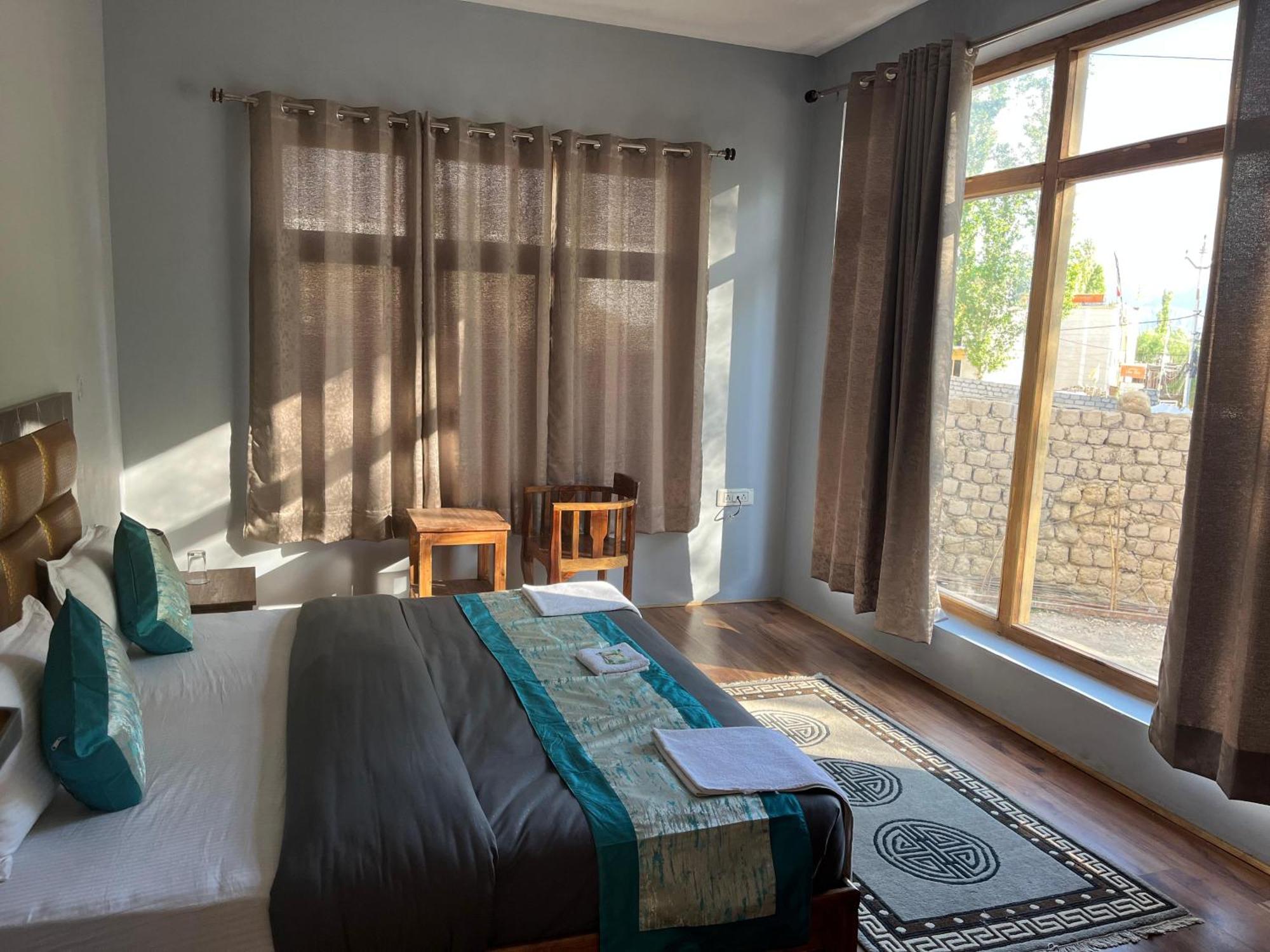 Honey Bee Otel Leh Dış mekan fotoğraf