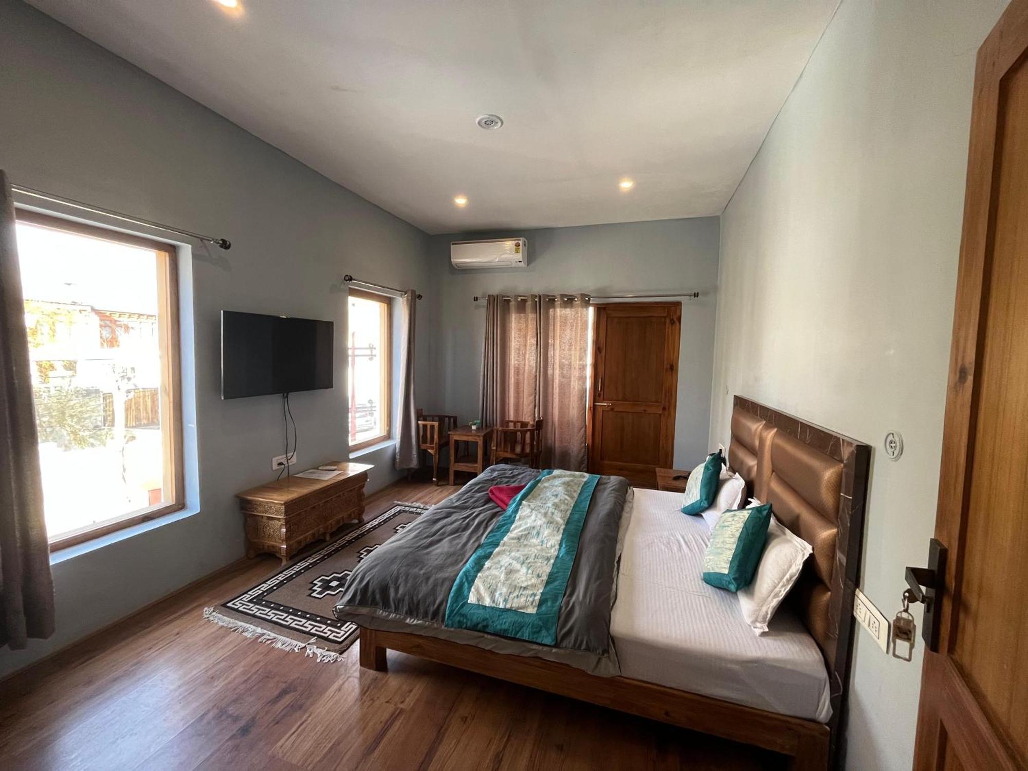 Honey Bee Otel Leh Dış mekan fotoğraf